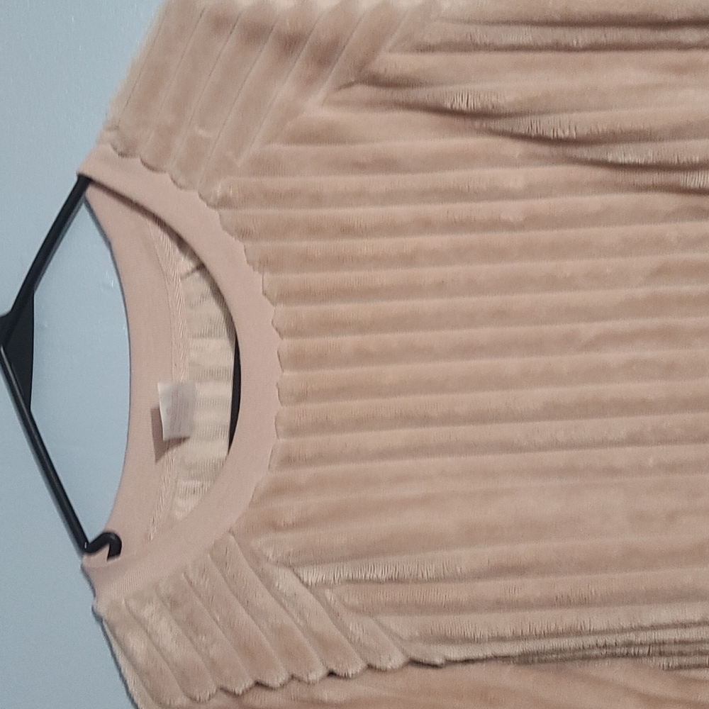 Sweater - Picture 3 of 5